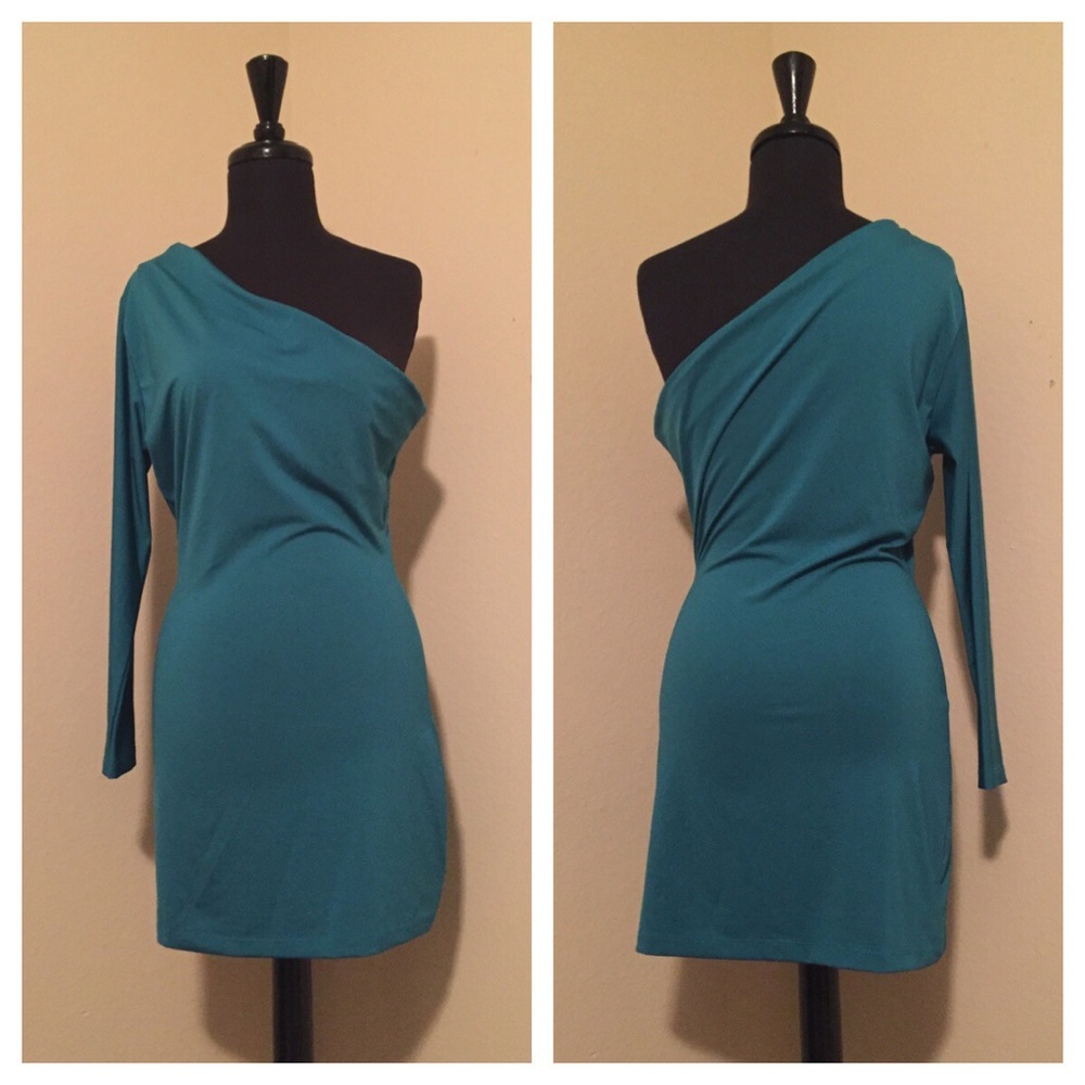 Authentic GUCCI one sleeve dress